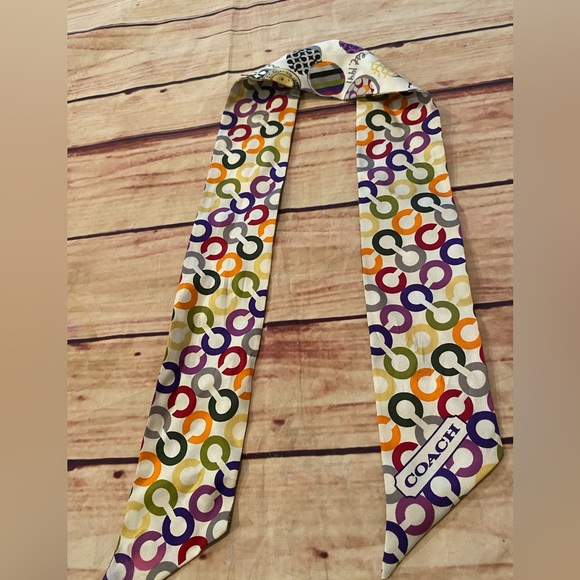 Coach Tie or Head Wrap - Picture 3 of 4